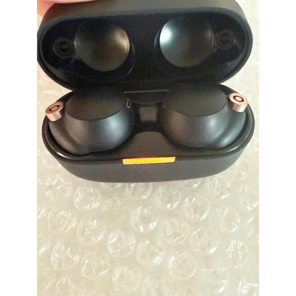 Sony - WF1000XM4 True Wireless Noise Cancelling Earbuds - Black - Picture 2 of 11